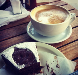 white coffee cup café au lait chocolate cake